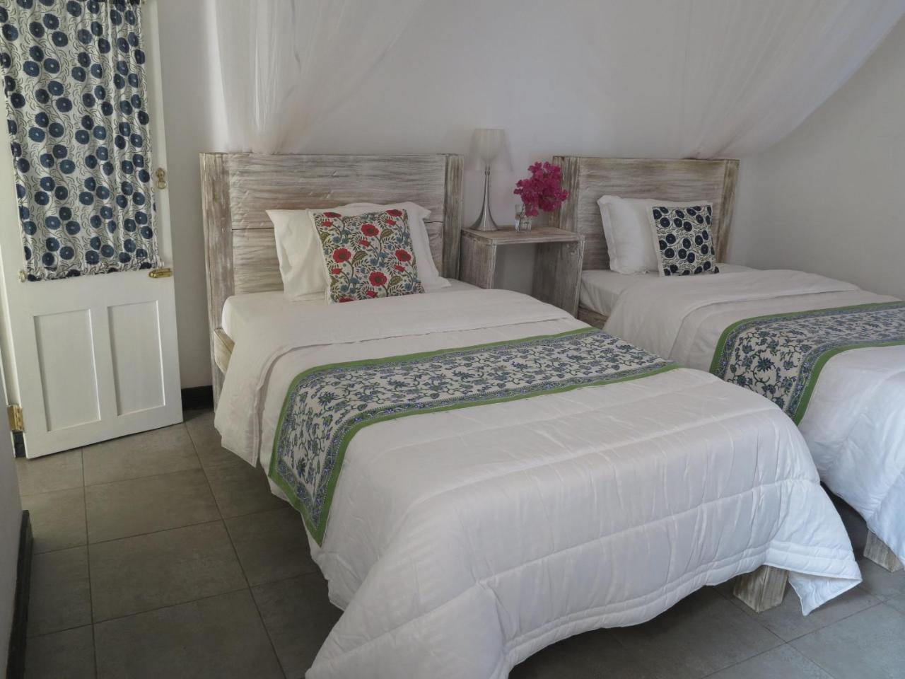 Esperanza Beach Villa And Spa Morakatiyara Ngoại thất bức ảnh